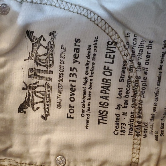 Levi's Strauss 505 Men's Regular Fit Khaki Jeans - Picture 8 of 10